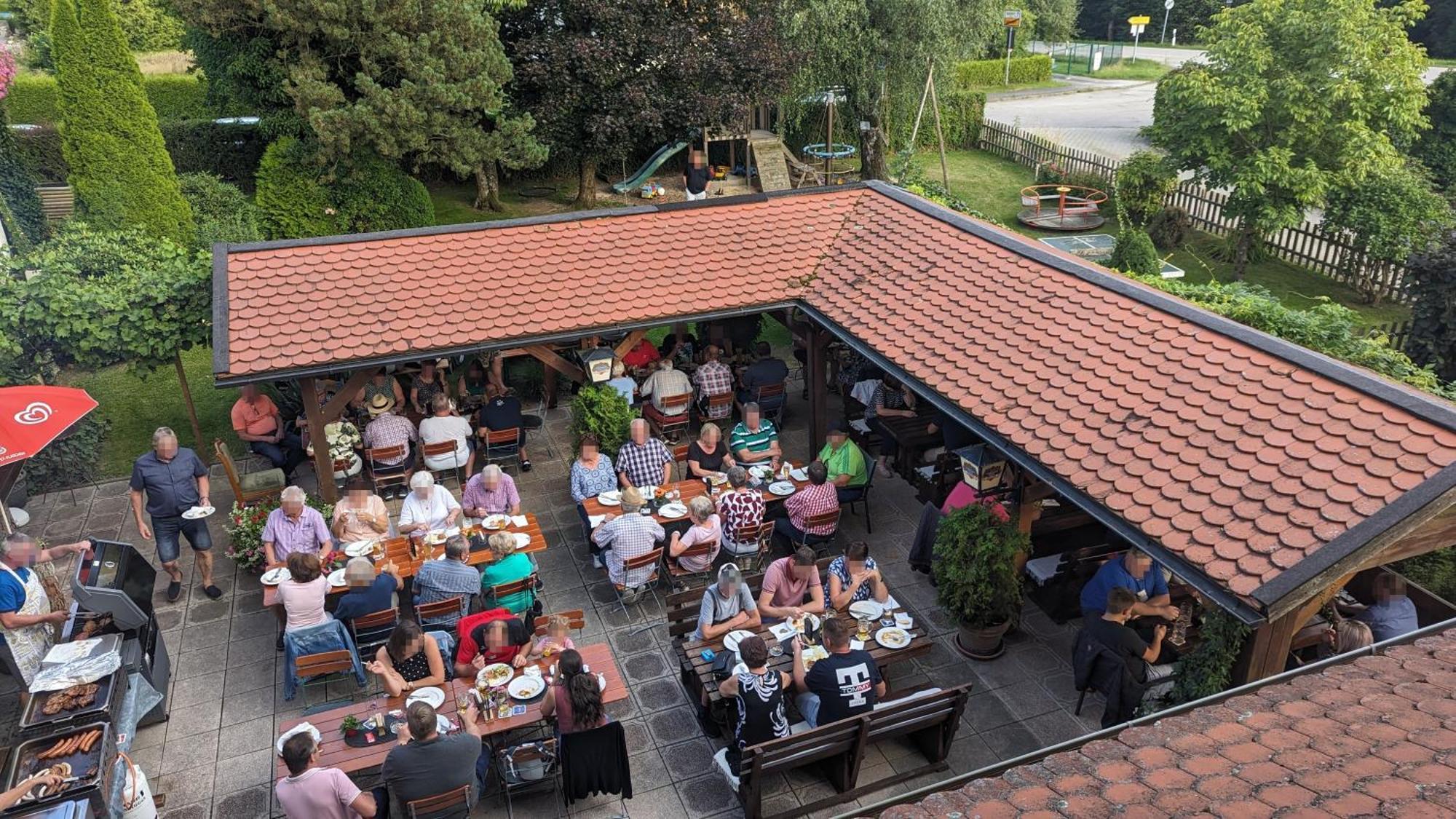 Готель Cafe Zum Toni Thyrnau Екстер'єр фото
